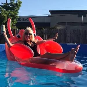 Meet your Posher, Amanda